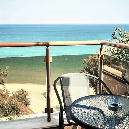 Moreto Seaside 3*