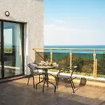 Aparthotel Moreto Seaside
