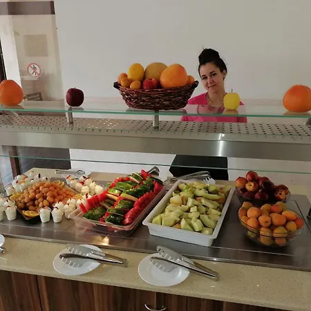 Moreto Seaside شقة فندقية ابزور