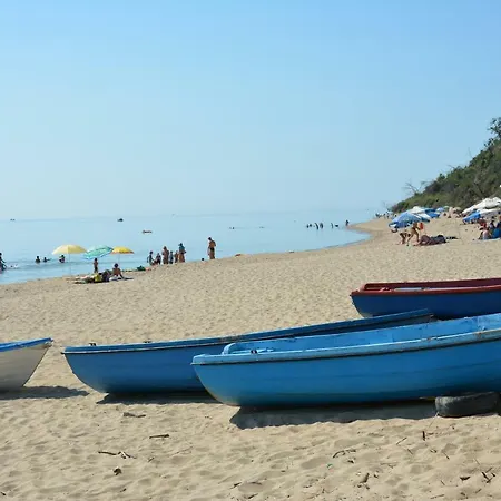 Moreto Seaside ابزور