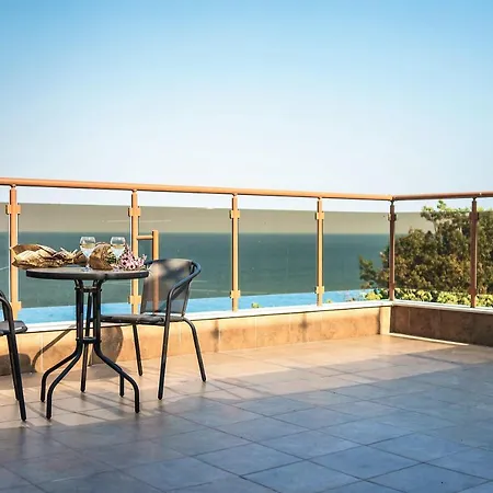 شقة فندقية Moreto Seaside 3*