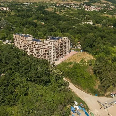 Moreto Seaside شقة فندقية 3*