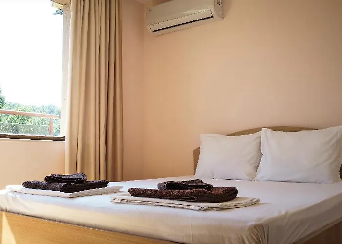 Aparthotel Moreto Seaside